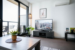 Spacious Family Southbank Residences with CityView